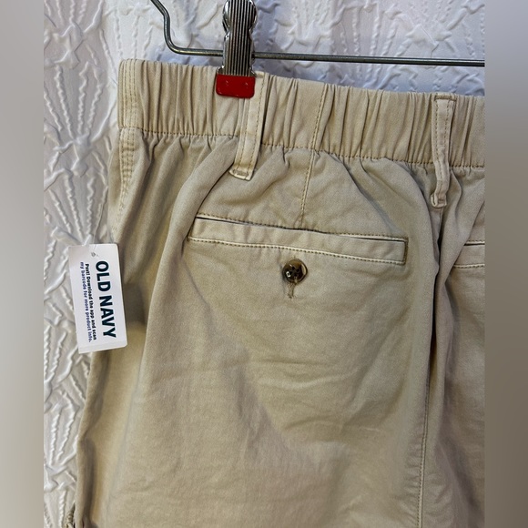 NWT Old Navy Tan Everyday Size Medium Short - Picture 5 of 8